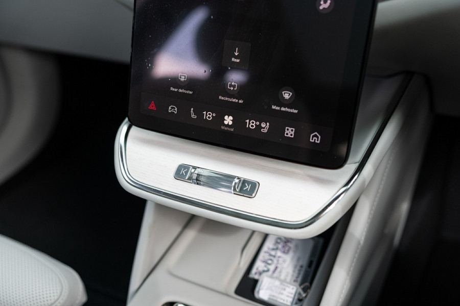 2025 MY26 Volvo ES90  Ultra Single Motor Sedan Image 30