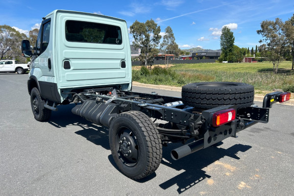 2024 MY19 Iveco Daily 4x4  Daily4x4 Cab Chassis Image 5