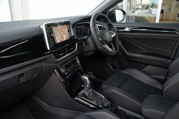 2025 Volkswagen T-Roc 140TSI R-Line SUV Image 8