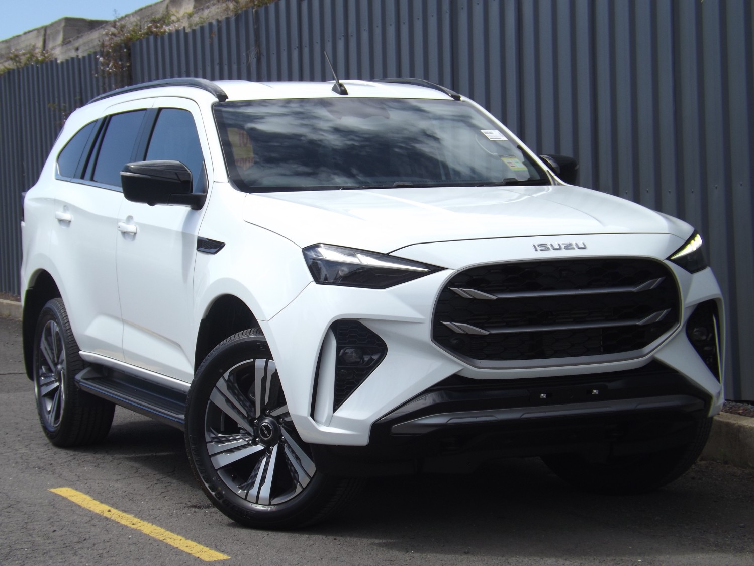 2025 ISUZU MU-X LS-T RJ SUV AUTOMATIC 4X4