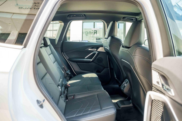 2025 BMW X1 U11 sDrive18i SUV image 9