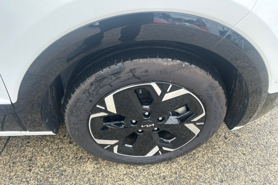  MY24 Kia Niro SG2 EV GT-Line SUV Image 15