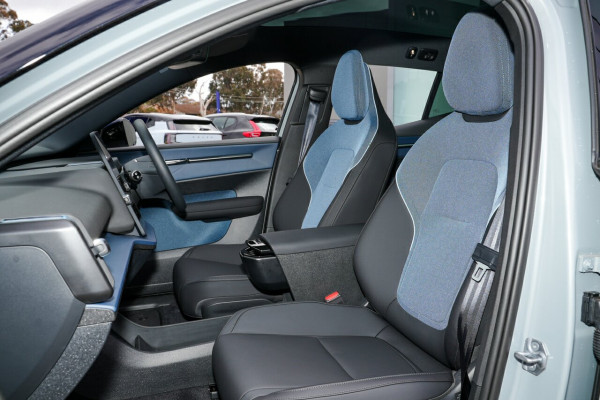 2024 MY25 Volvo EX30  Single Motor Extended Range Ultra SUV Image 23