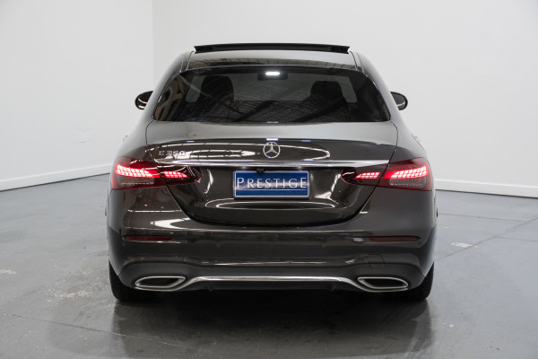 2021 Mercedes-Benz E-Class E350 Sedan image 10