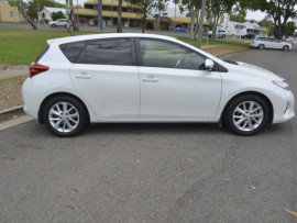 Toyota Corolla Ascent ZR