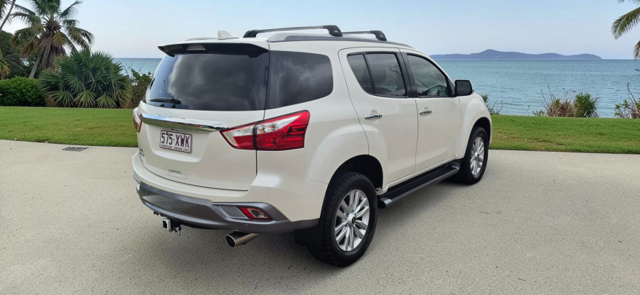 2018 Isuzu MU-X LS-T SUV Image 7