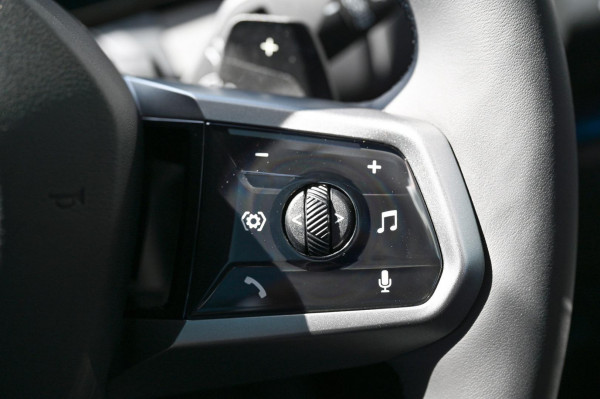 2025 BMW X3 G45 20 xDrive SUV image 15
