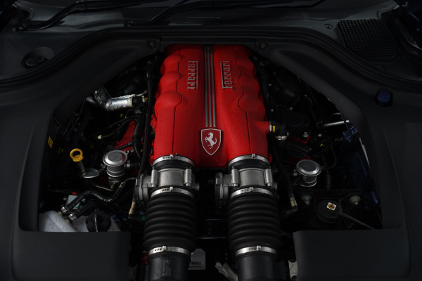 2011 Ferrari California Convertible Image 21
