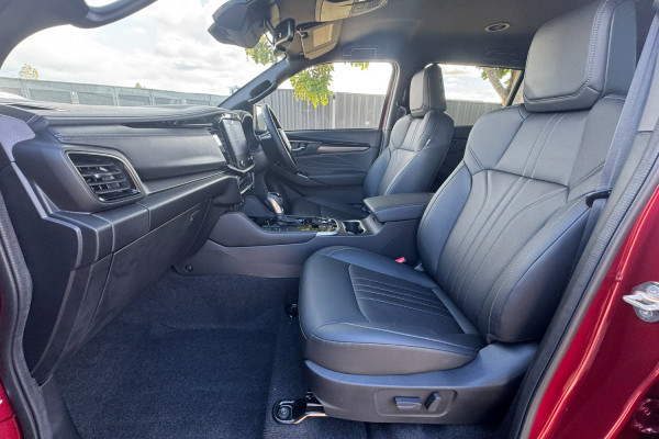 2026 MY25.5 Isuzu MU-X RJ LS-T SUV Image 15