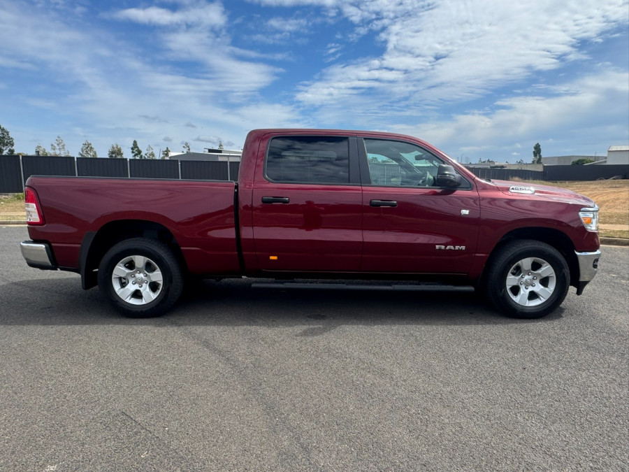 2024 Ram 1500 STD Big Horn SWB Crew Cab Image 2