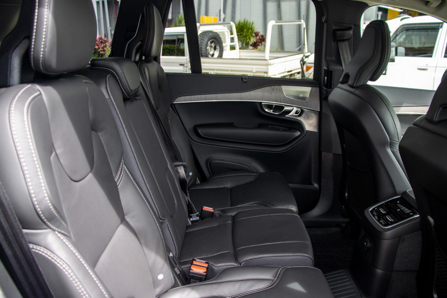 2024 MY25 Volvo XC90 L Series Ultra T8 Plug-In Hybrid SUV Image 8