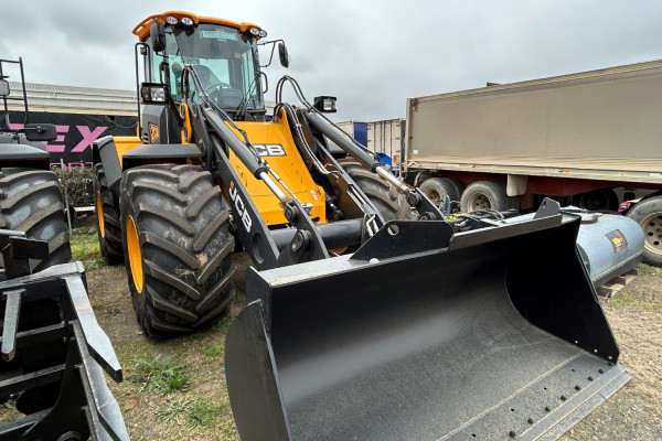 2026 JCB WHEELED LOADER Wheel Loader Image 2
