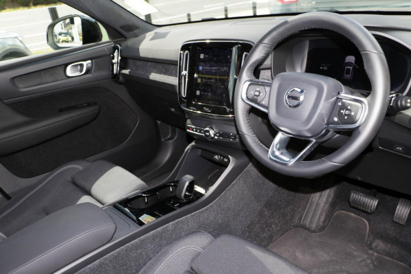2023 MY24 Volvo XC40 XZ Recharge Pure Electric SUV Image 5