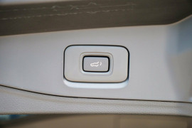 2025 Isuzu MU-X RJ X-TERRAIN SUV