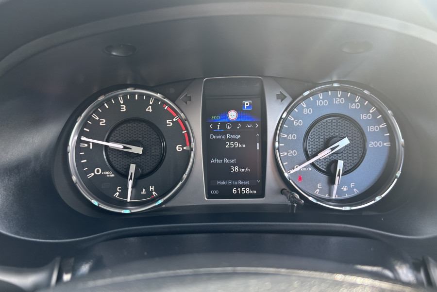 2024 Toyota Hilux Sr5 Td Dc 2.8Dmht Ute Image 11