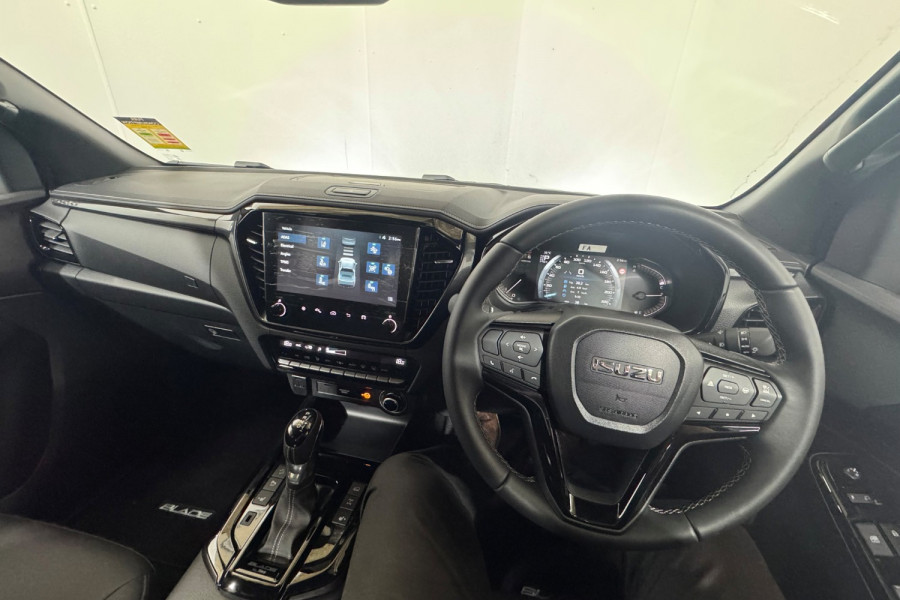 2024 Isuzu D-MAX RG BLADE Ute Image 14