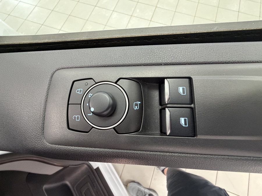 2026 MY27 Ford Transit Custom AV Sport SWB Van Image 22