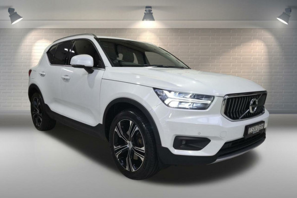2022 Volvo XC40 XZ T4 Inscription SUV Image 8