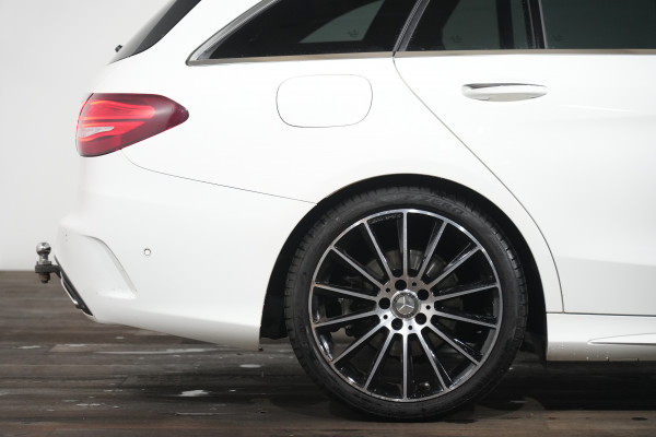 2016 Mercedes-Benz C-Class C250 SUV image 6