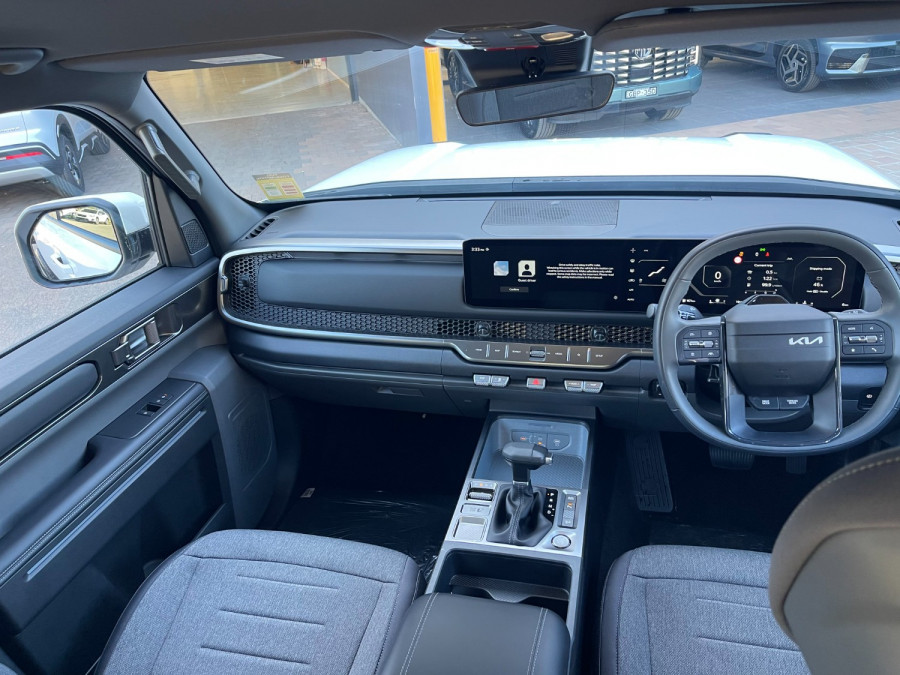 2025 MY26 Kia Tasman TK SX Cab Chassis Image 17