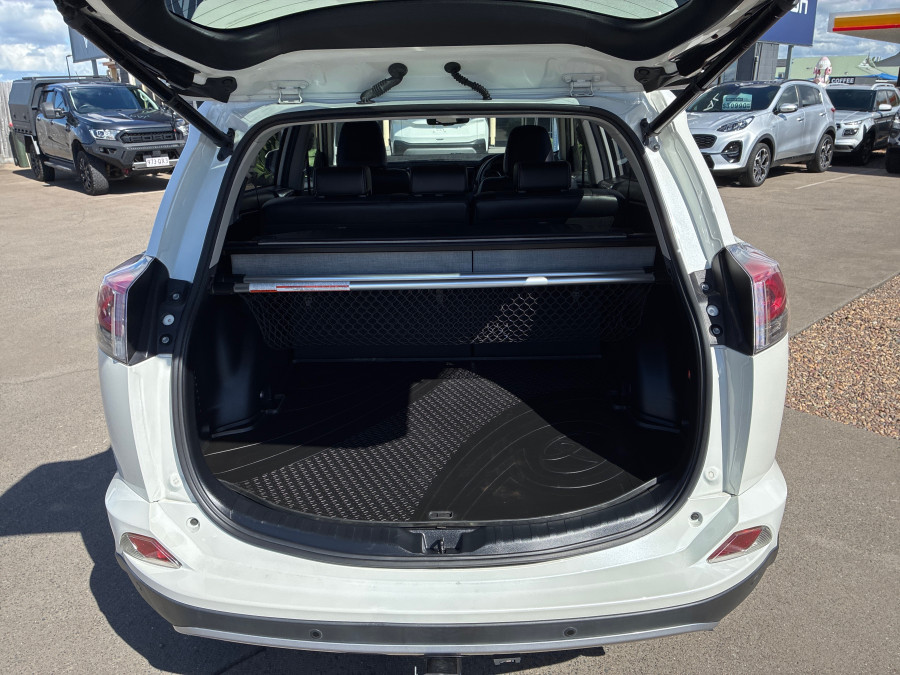 2018 Toyota RAV4 ASA44R Cruiser SUV Image 14