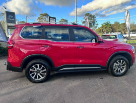 2023 Mahindra Scorpio  Z8 SUV image 10