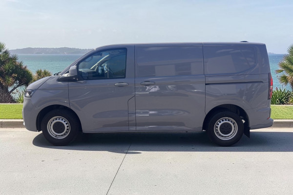 2026 MY25 Volkswagen Transporter NSN TDI 125kW Van Image 4