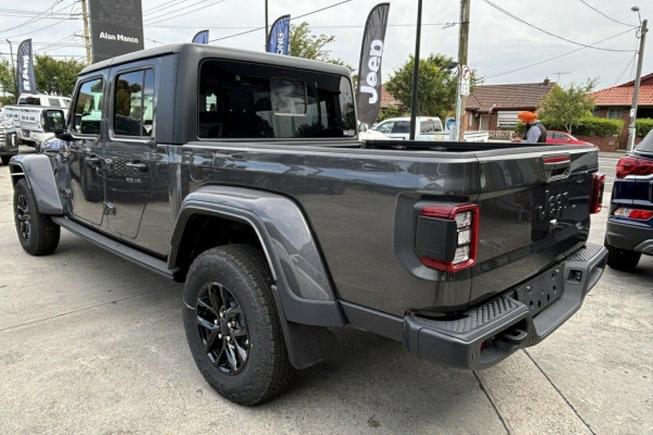 2023 Jeep Gladiator JT Night Eagle Pickup Image 5