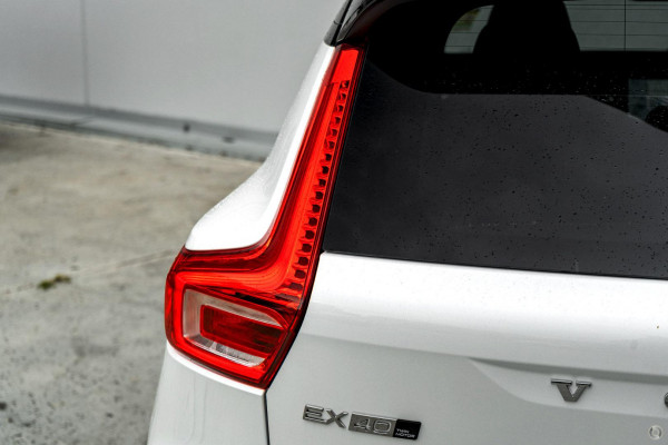 2026 MY27 Volvo EX40  Ultra Twin Motor Performance SUV Image 3