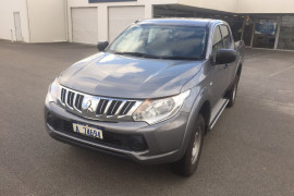 Mitsubishi Triton GLX Double Cab Pick Up 2WD MQ