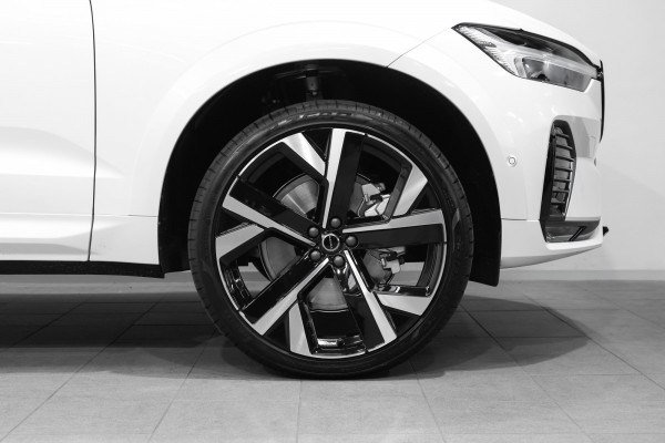 2026 Volvo XC60 UZ B5 AWD Ultra Dark SUV Image 4