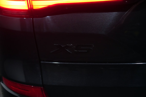 2022 BMW X5 xDrive30d SUV Image 9