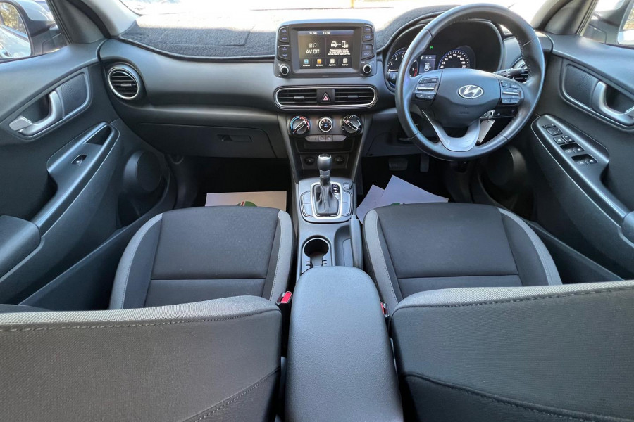 2020 Hyundai KONA OS.3 Active SUV Image 15