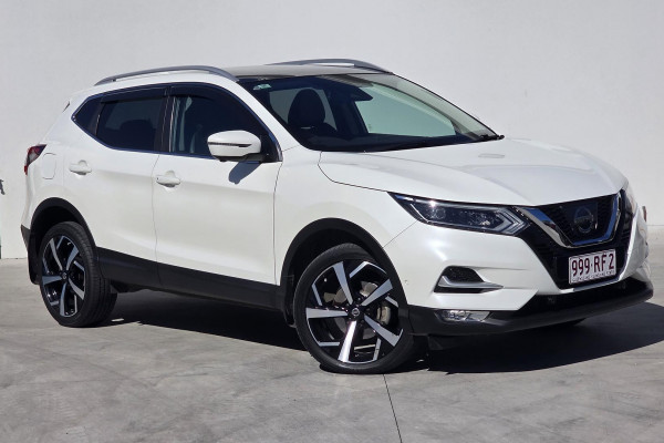 2017 Nissan QASHQAI J11 ST SUV Image 1