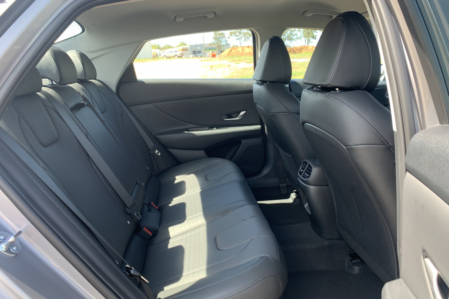 2024 MY25 Hyundai i30 CN7.V2 Elite Hybrid Sedan Image 13
