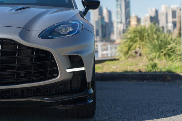 2022 Aston Martin DBX 707 SUV Image 3