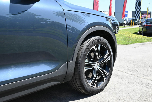 2022 Volvo XC40 XZ T4 Inscription SUV image 27