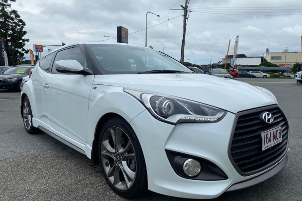 2016 Hyundai Veloster FS4 Series II SR Turbo Hatch Image 3