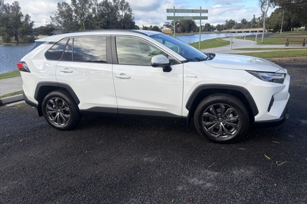 2024 Toyota RAV4 AXAH54R GXL SUV Image 5
