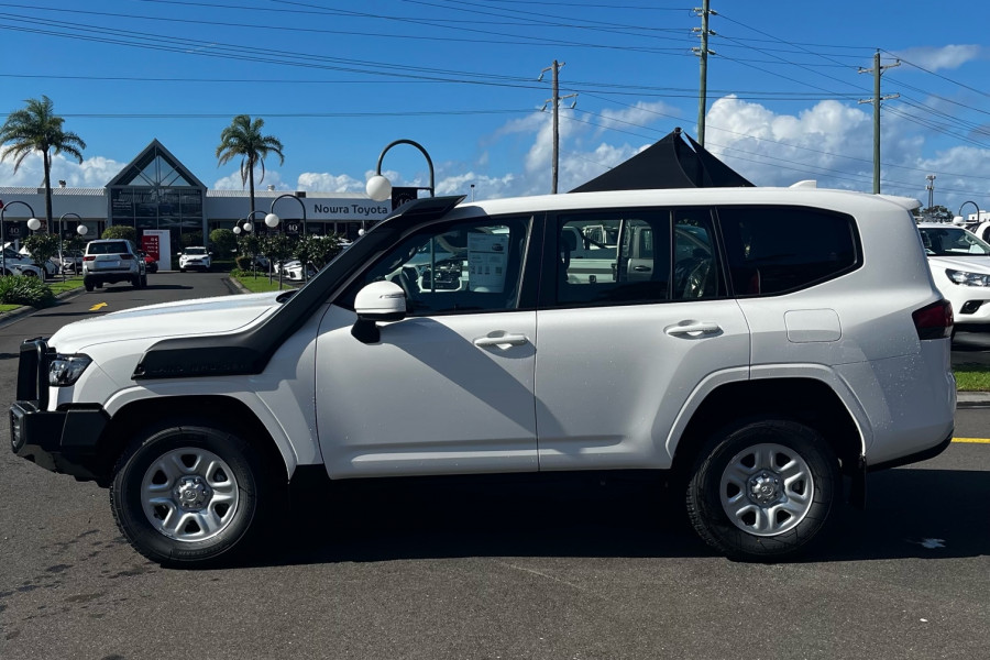 2025 Toyota LandCruiser FJA300R GX (Series 2) SUV Image 8