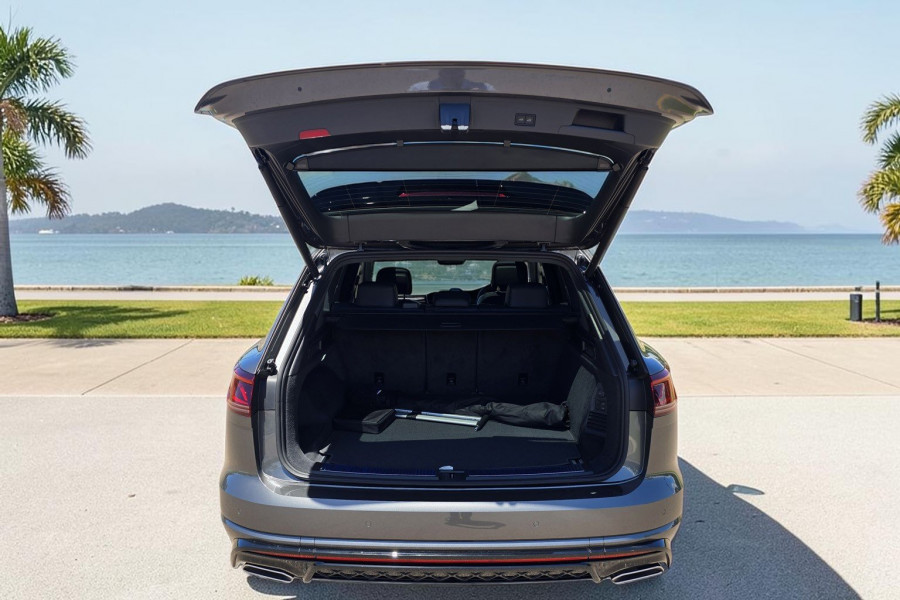 2025 MY26 Volkswagen Touareg RC 210TDI Wolfsburg Edition SUV Image 7