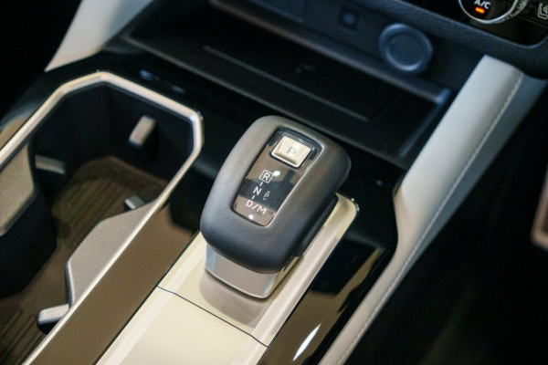 2025 Mitsubishi Outlander ZM Exceed SUV Image 15