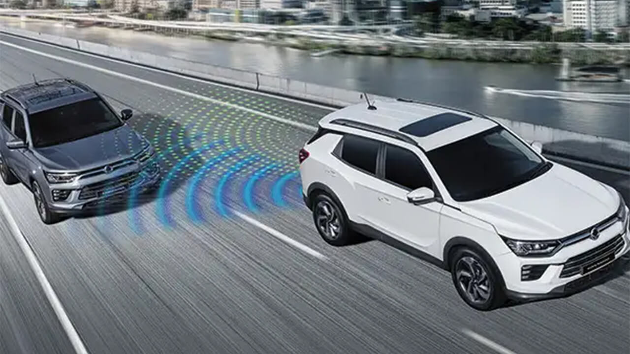 Lane Change Assist (LCA) Image