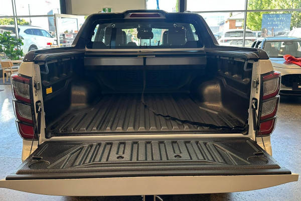 2026 MY25.5 Isuzu D-MAX RG X-TERRAIN Ute Image 24