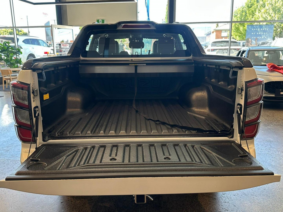 2026 MY25.5 Isuzu D-MAX RG X-TERRAIN Ute Image 24