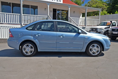 2007 Ford Focus LS Ghia Sedan Image 5