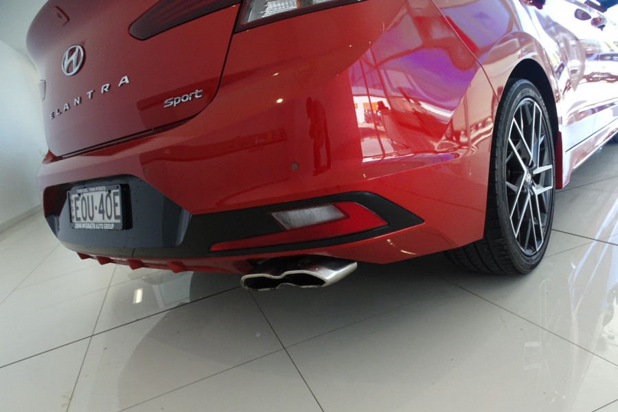 2019 Hyundai Elantra AD.2 Sport Premium Sedan Image 14