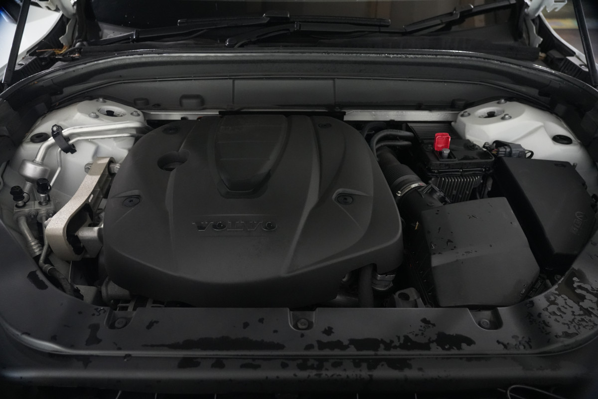 2019 Volvo XC60 UZ D4 Momentum SUV