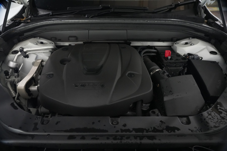 2019 Volvo XC60 UZ D4 Momentum SUV Image 34