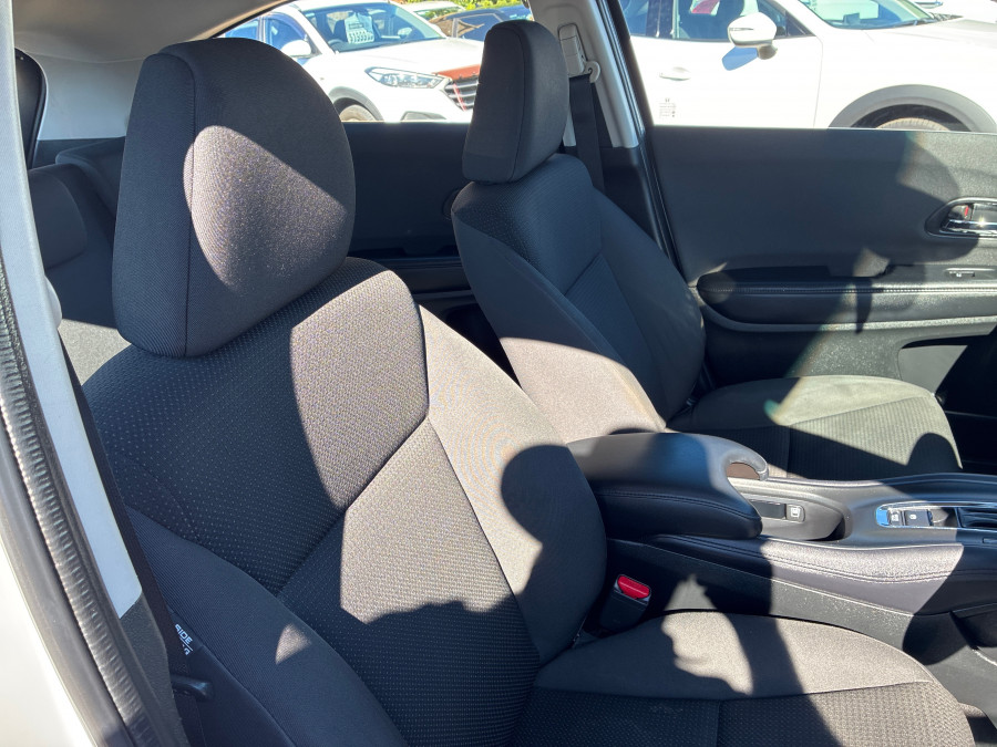2020 MY21 Honda HR-V  VTi SUV Image 14